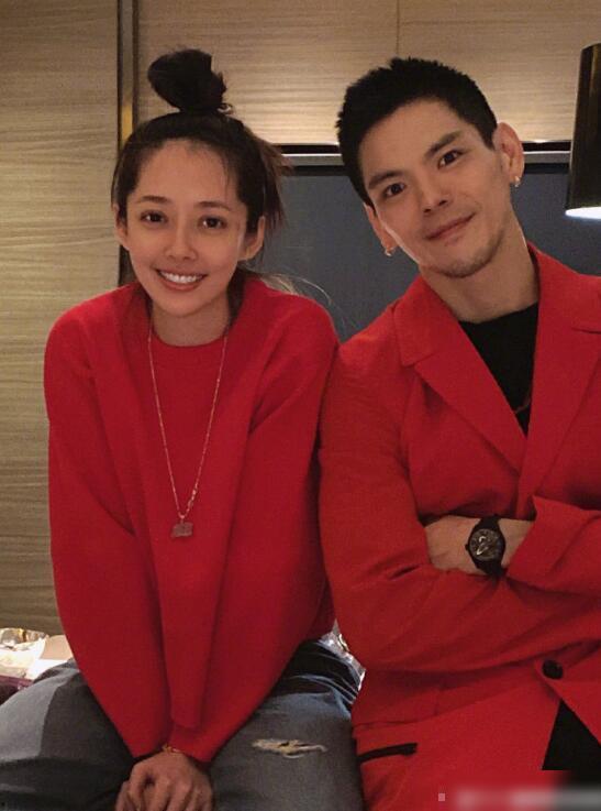 娱乐吃瓜向太郭碧婷